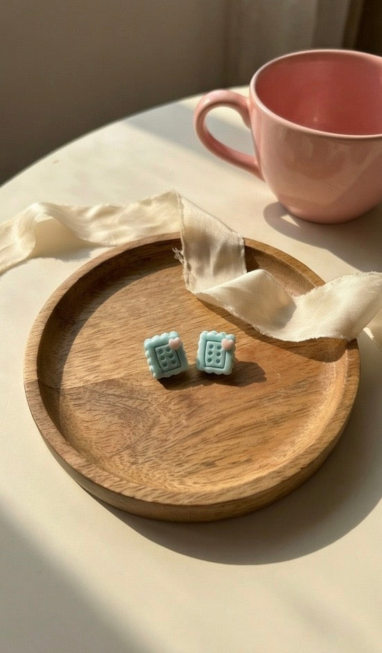 Dice Mini Earrings (Studs)